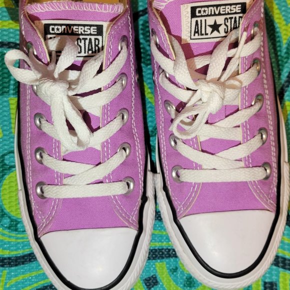 Converse All Star Chuck Tailors - Picture 1 of 5